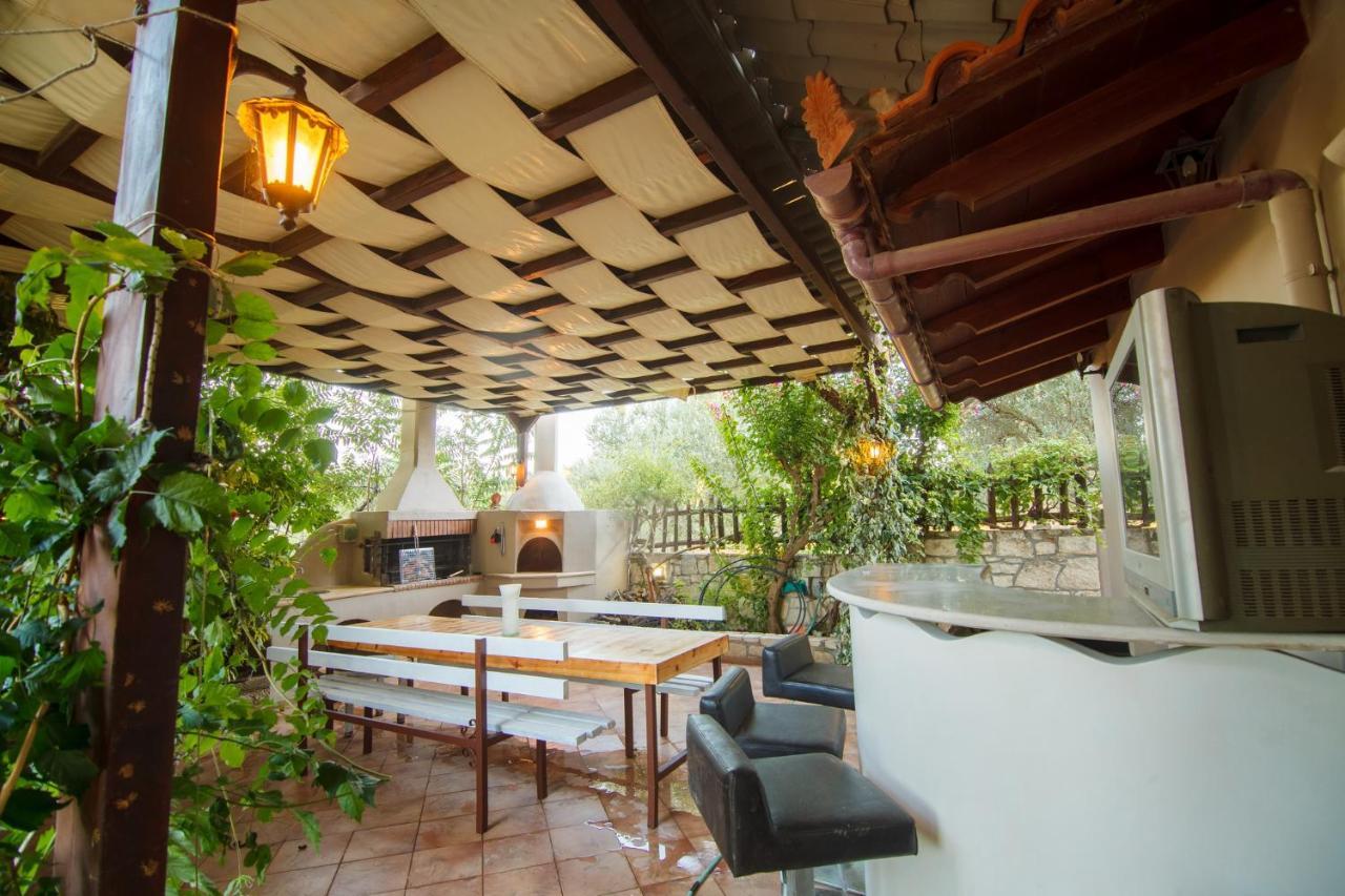 Villa Amelie-Private Pool Marathitis Bagian luar foto