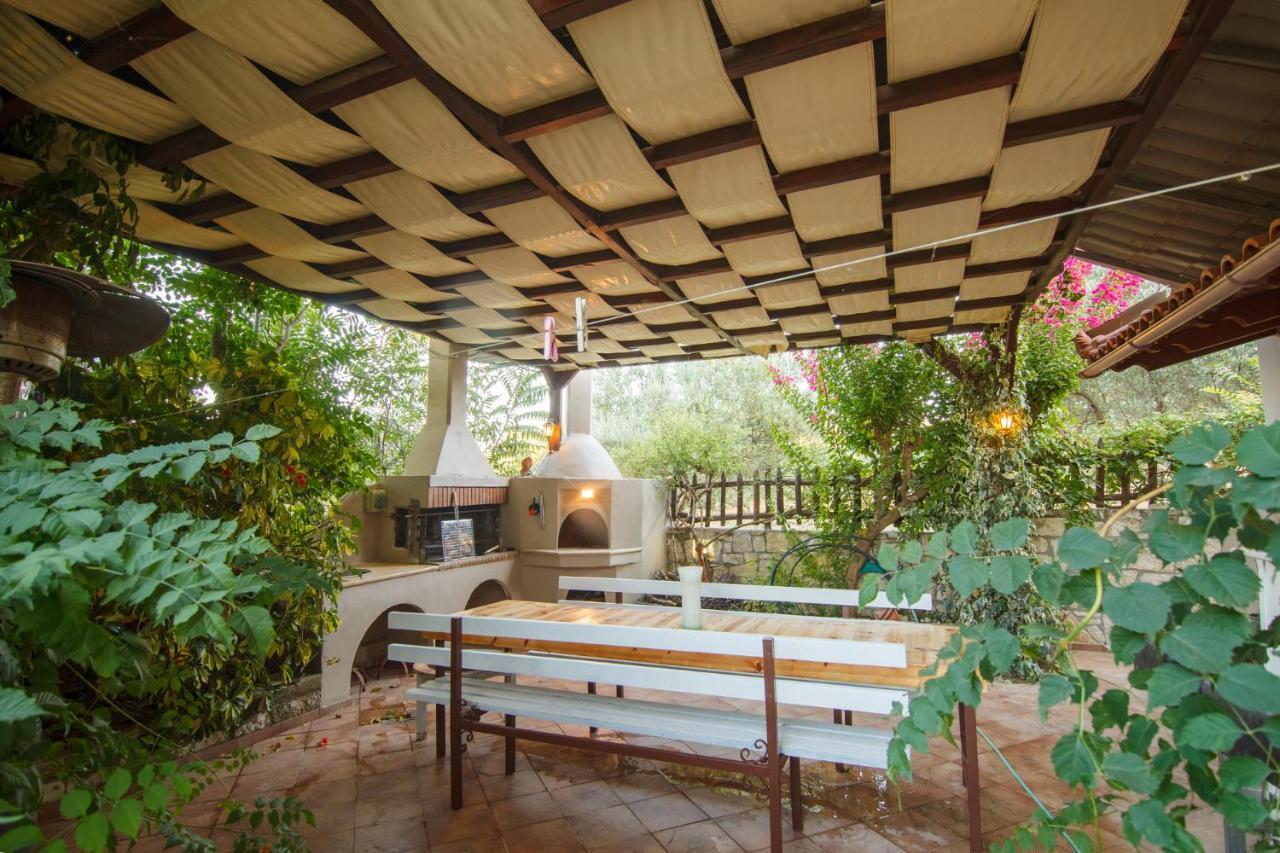 Villa Amelie-Private Pool Marathitis Bagian luar foto